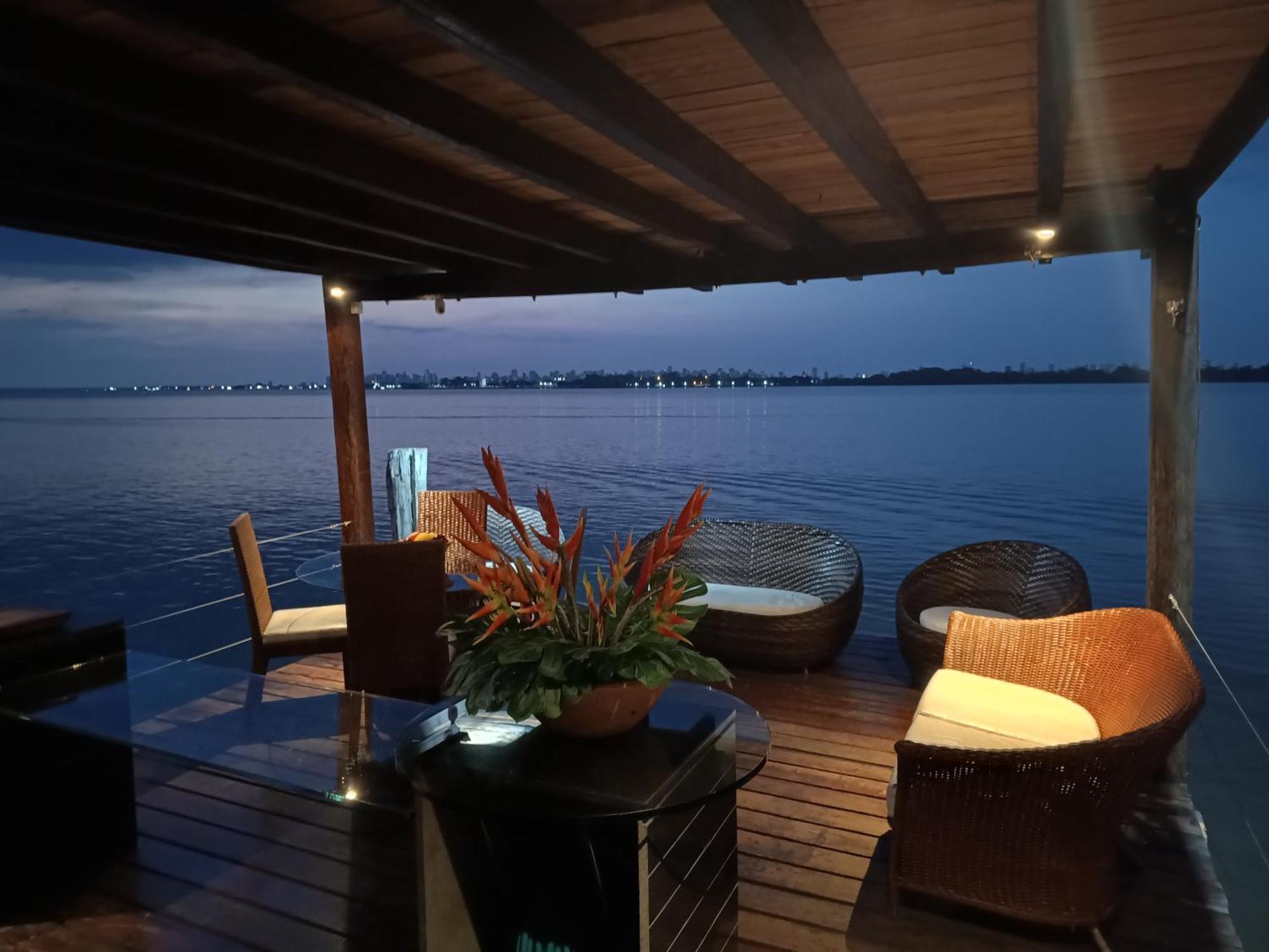 Suite Bangalo Ilha Da Fantasia Belem  Exterior photo